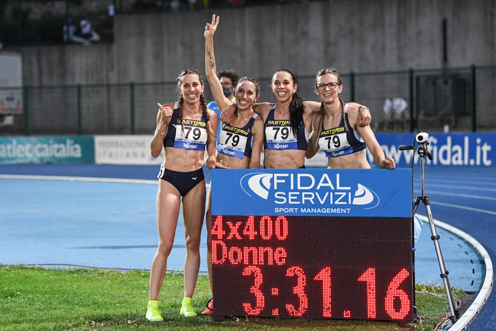 cus pro patria 4x400 femminile record